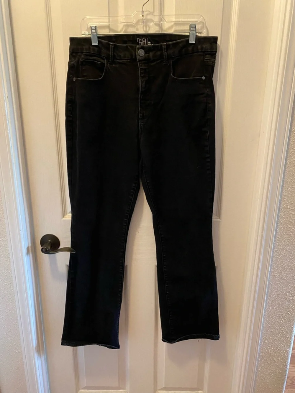Time and Tru Black Straight-Leg Men’s Jeans - Picture 1 of 3